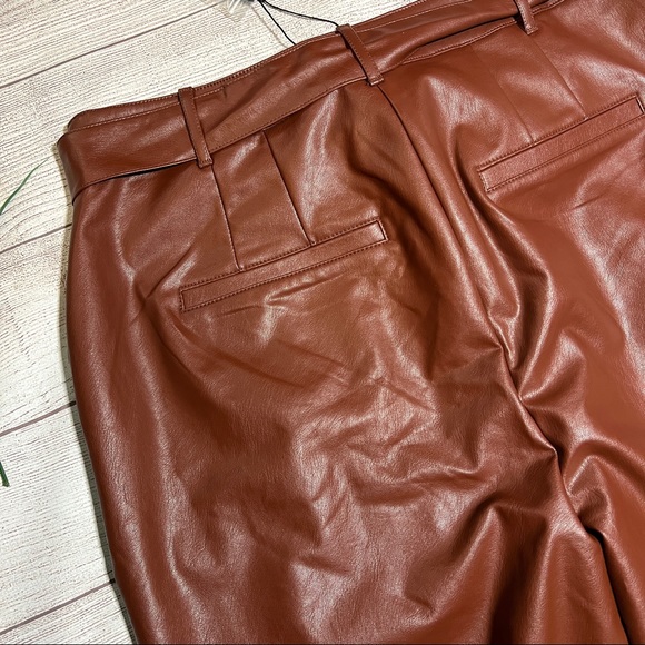 EXPRESS Super High Waisted Vegan Leather Belted Ankle Pant - Picture 7 of 16